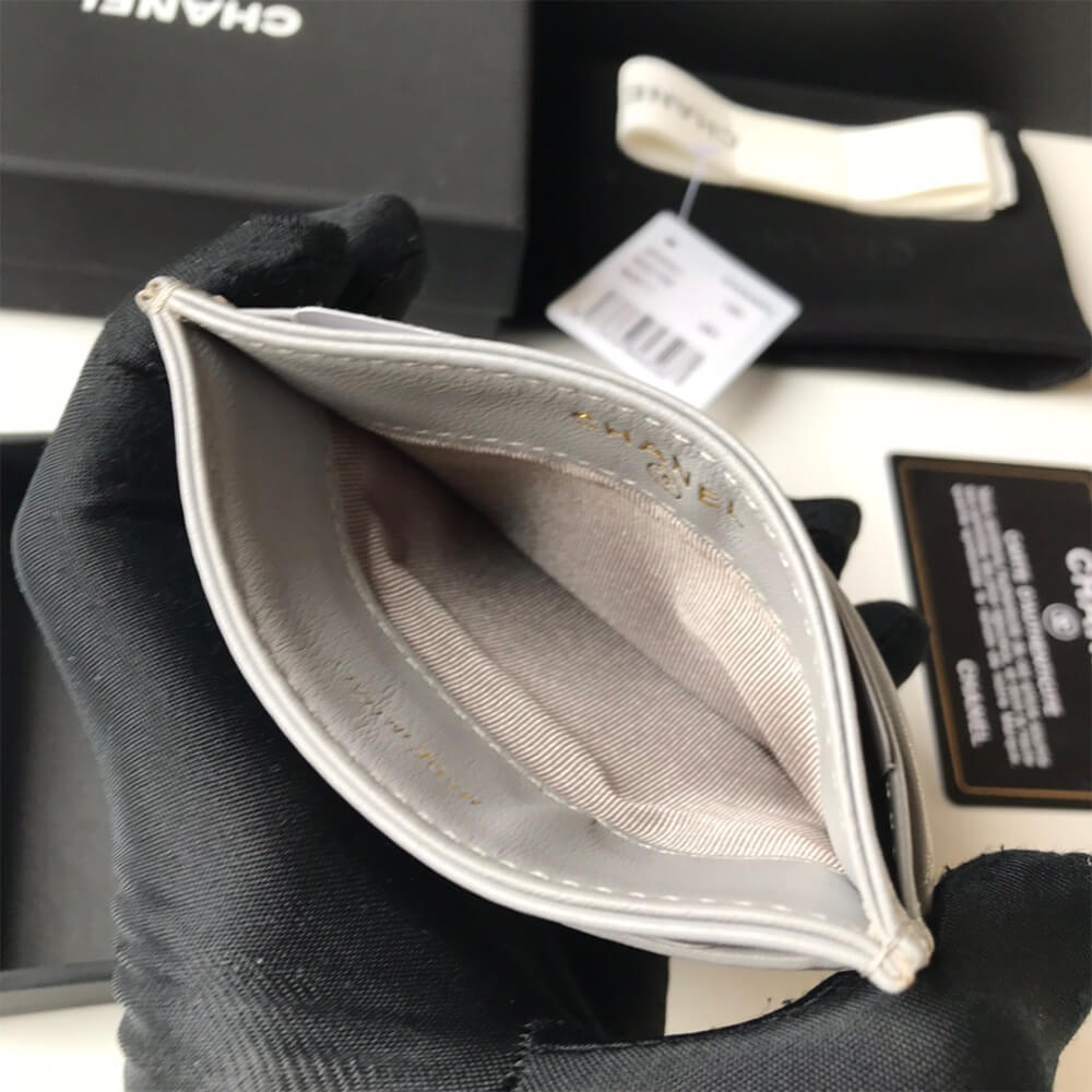Chanel 19 CARD HOLDER