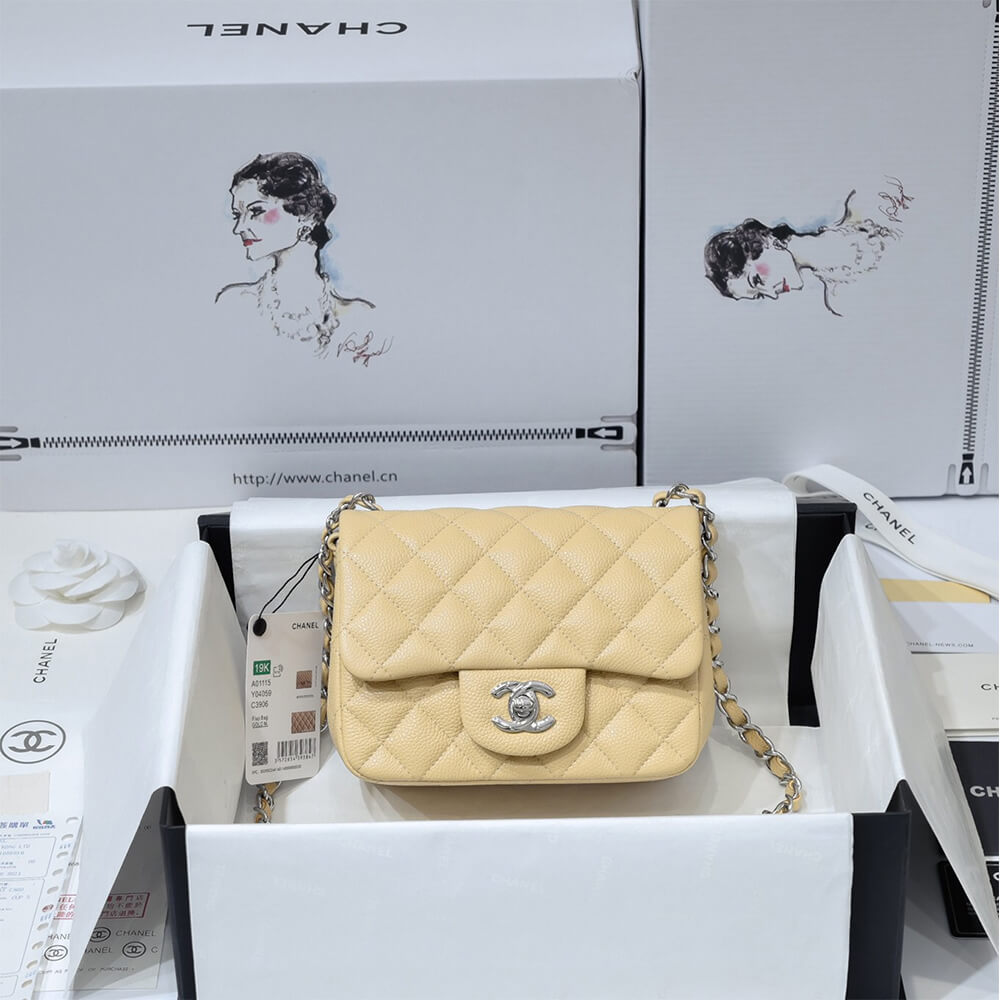 Chanel MINI FLAP BAG