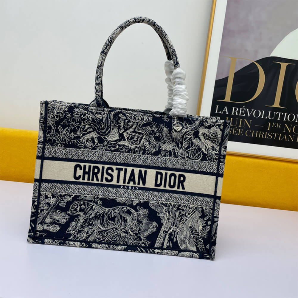 MEDIUM DIORAMOUR DIOR BOOK TOTE