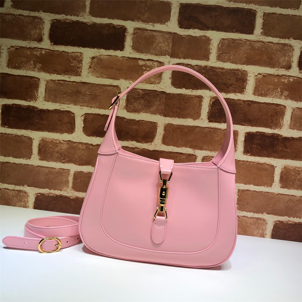 30 MONTAIGNE AVENUE BAG