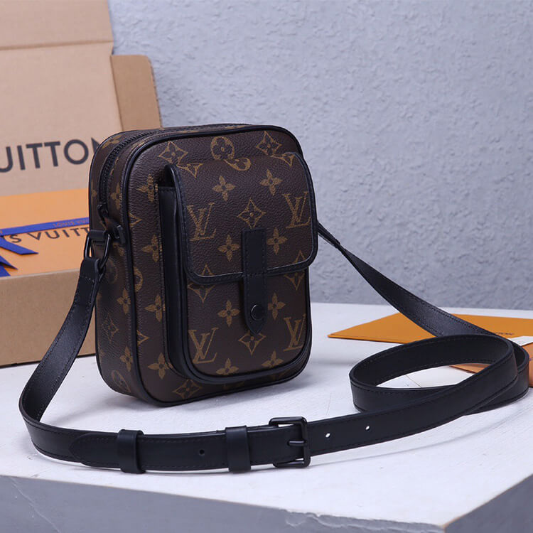 Chanel SMALL FLAP BAG