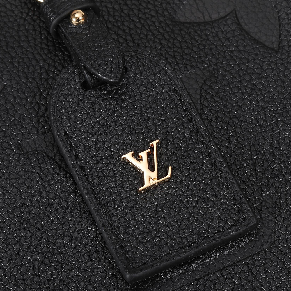LV Dauphine Soft MM