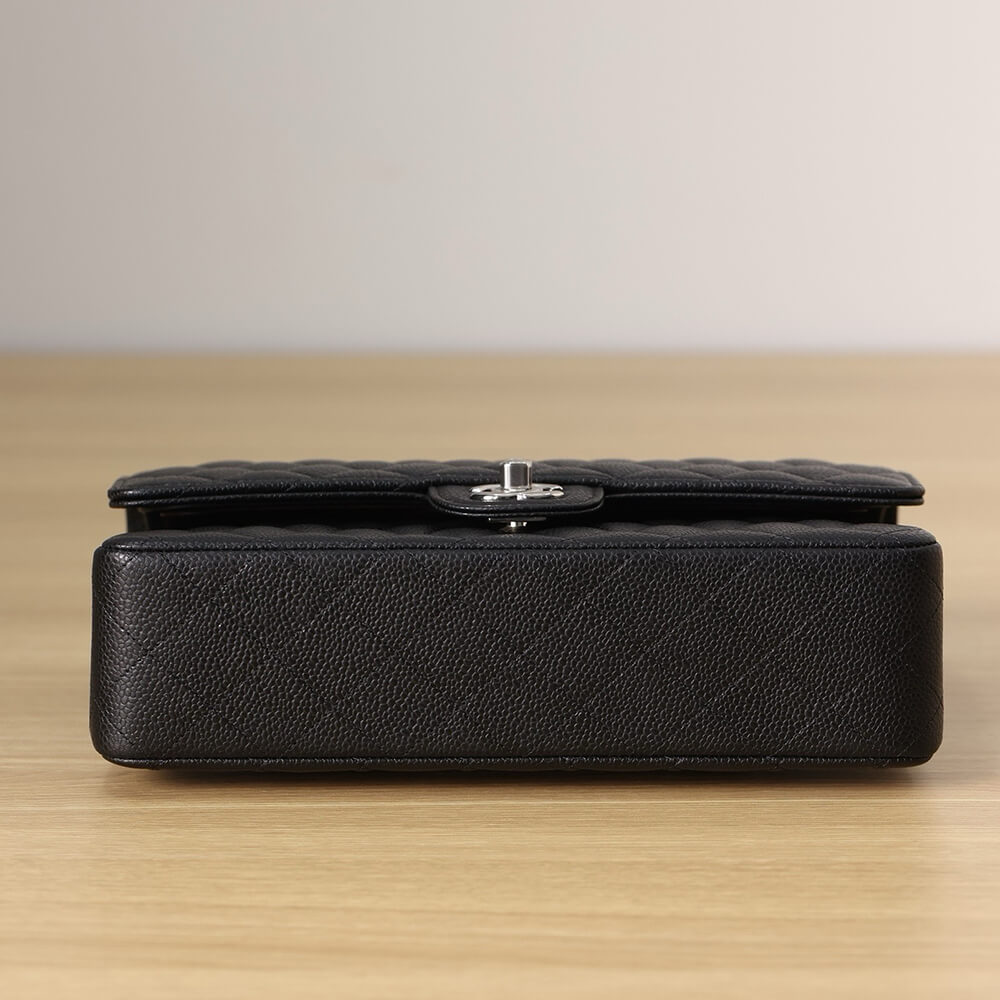 CHANEL Classic Flap Handbag(tax-free grade)