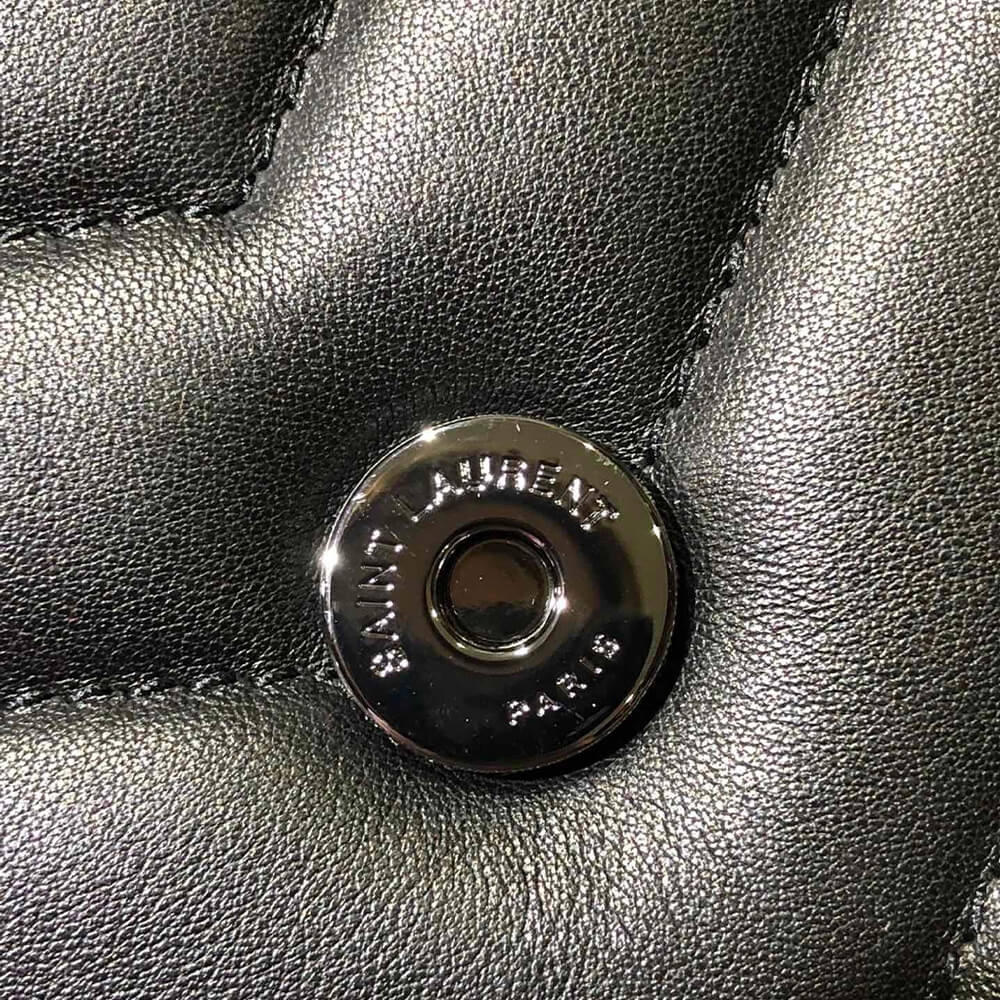 LV Low Key Hobo MM