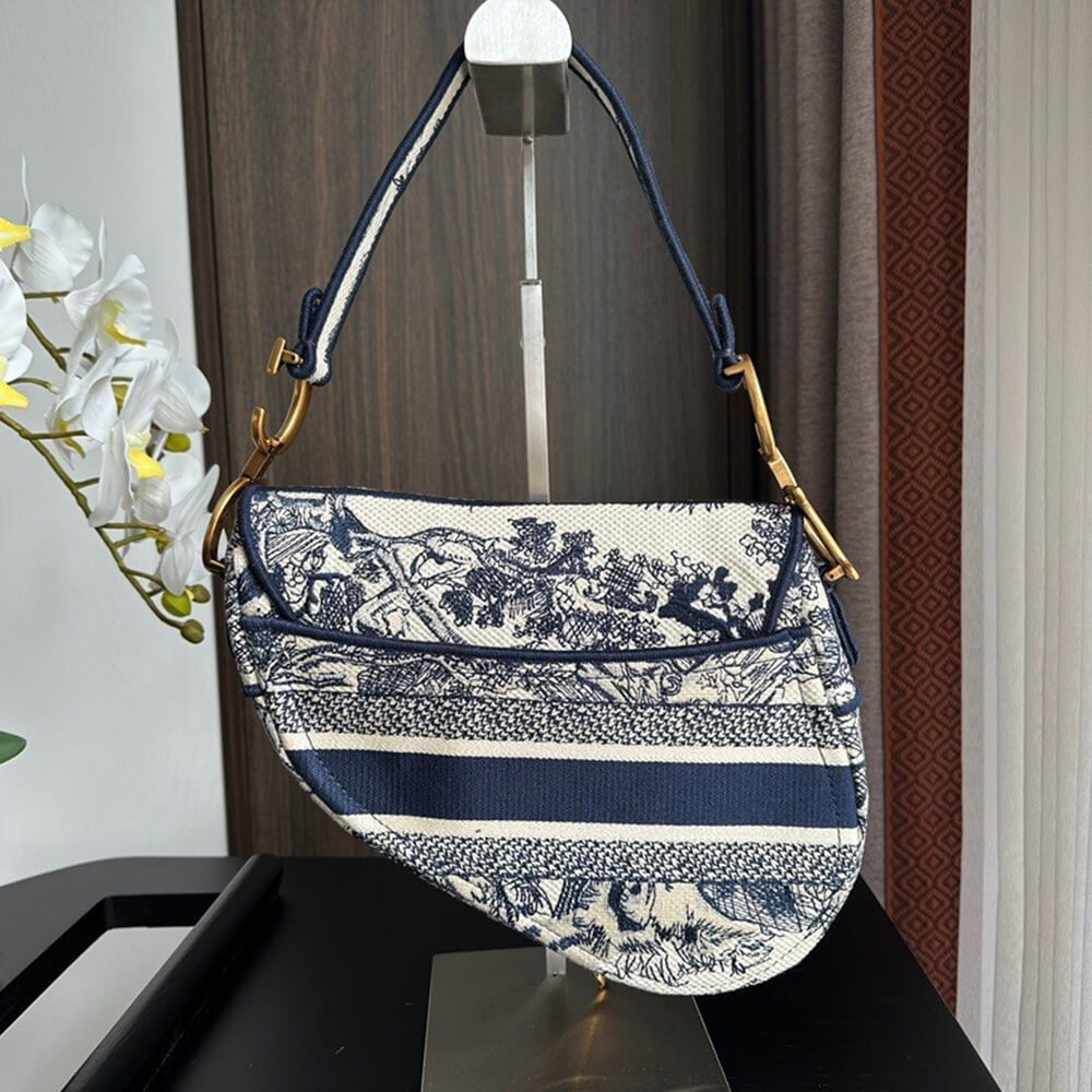 Small Hammock bag in soft grained calfskin