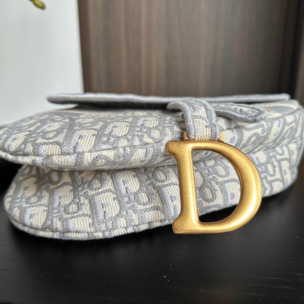 Small Hammock bag in soft grained calfskin(HIGH-END GRADE)