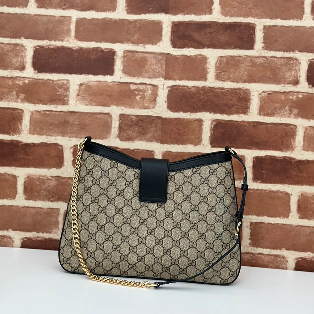 G*u*i small tote bag with hook closure