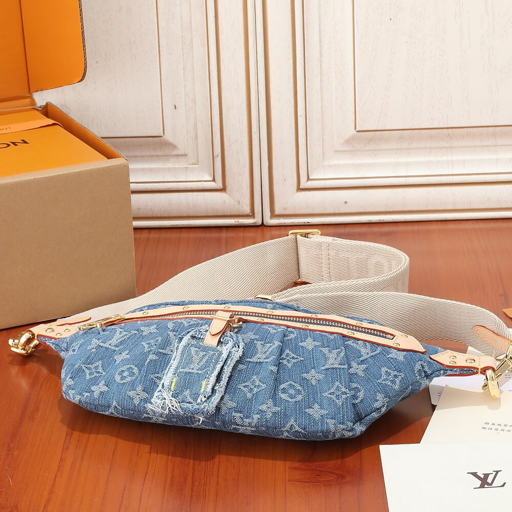 CHANEL BACKPACK(HIGH-END GRADE)
