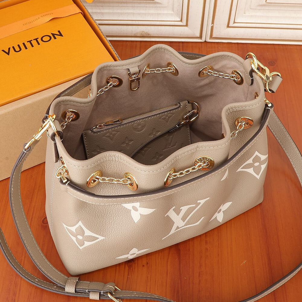 MINI FLAP BAG WITH TOP HANDLE