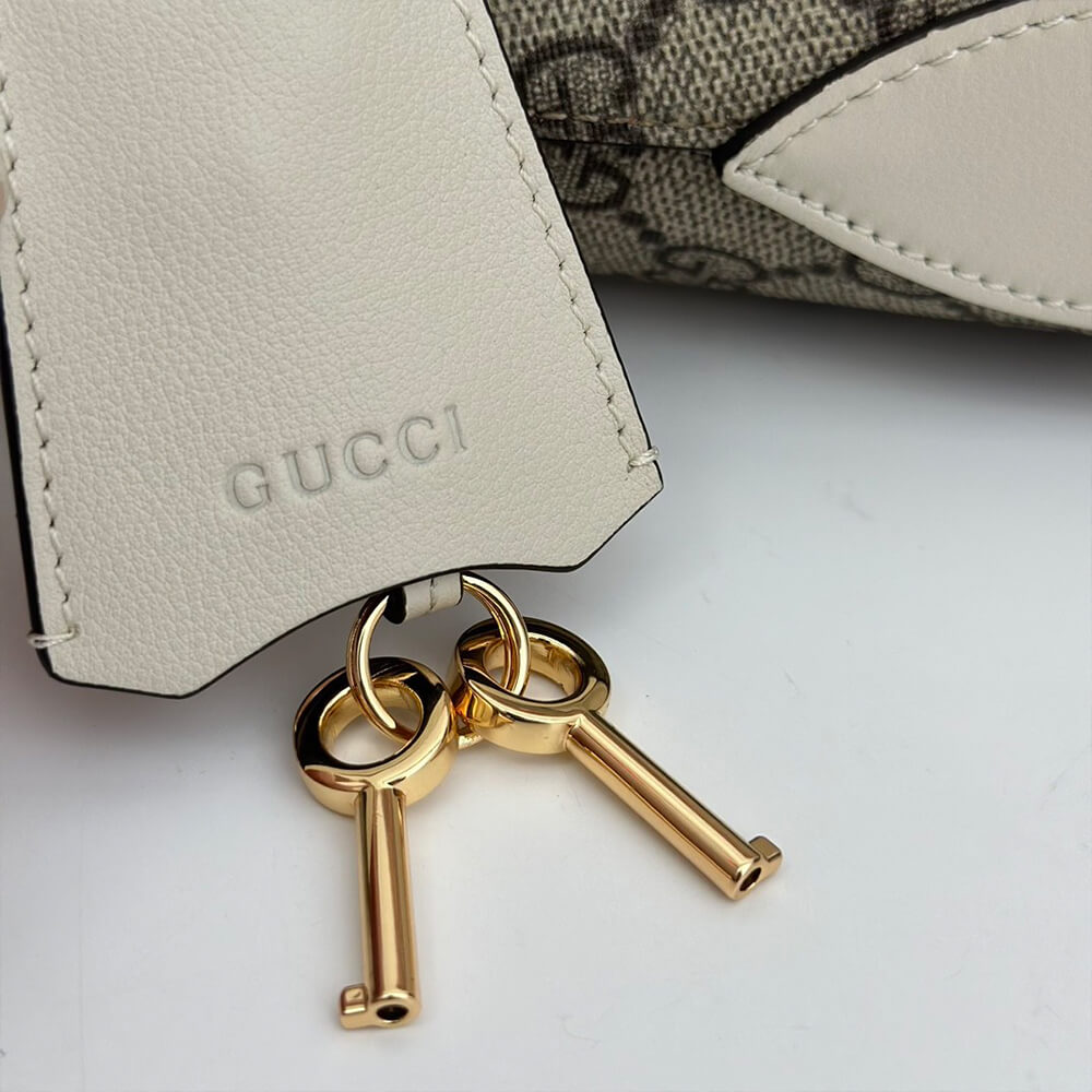 G*u*i diana medium shoulder bag