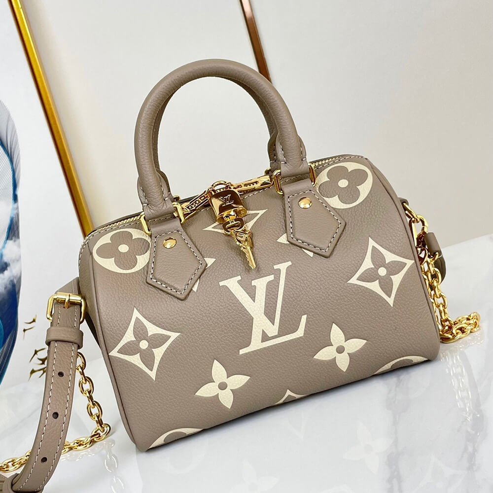 LV Bloom Pouch