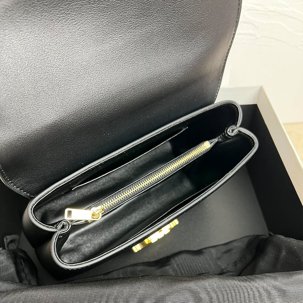 CHANEL CLASSIC 11.12 HANDBAG(high-end grade)