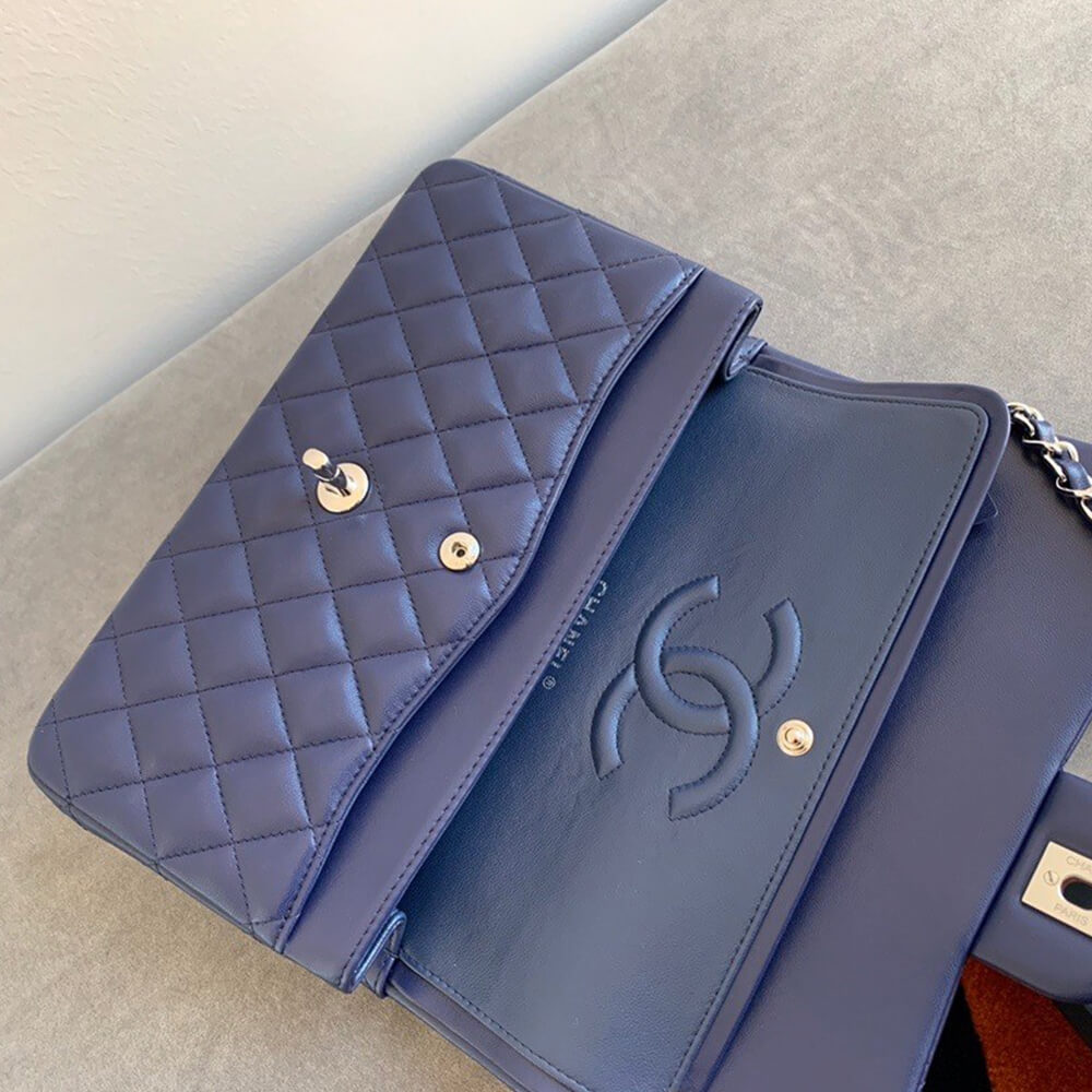 CHANEL 22 HANDBAG(high-end grade)