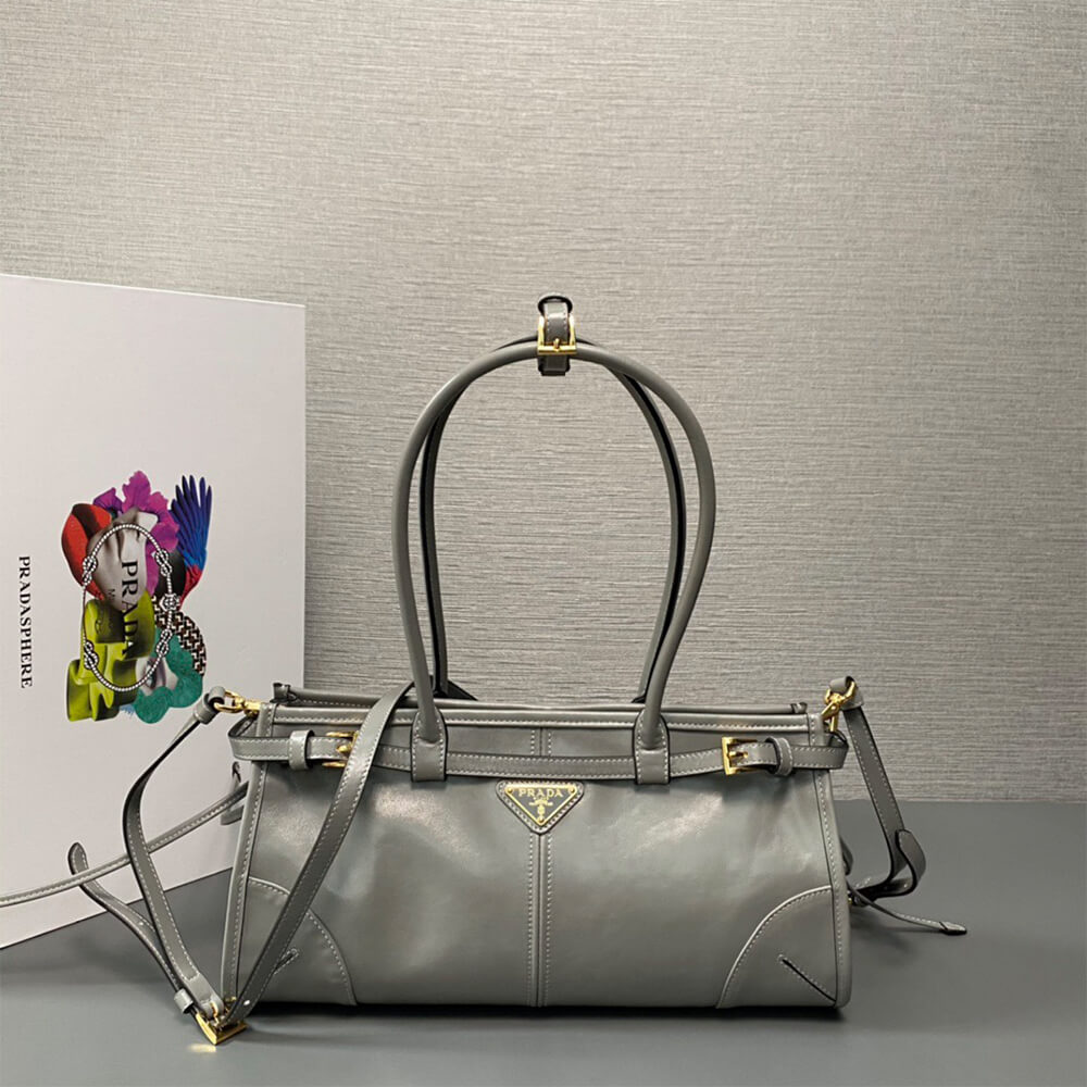Prada Medium leather handbag(high-end grade)