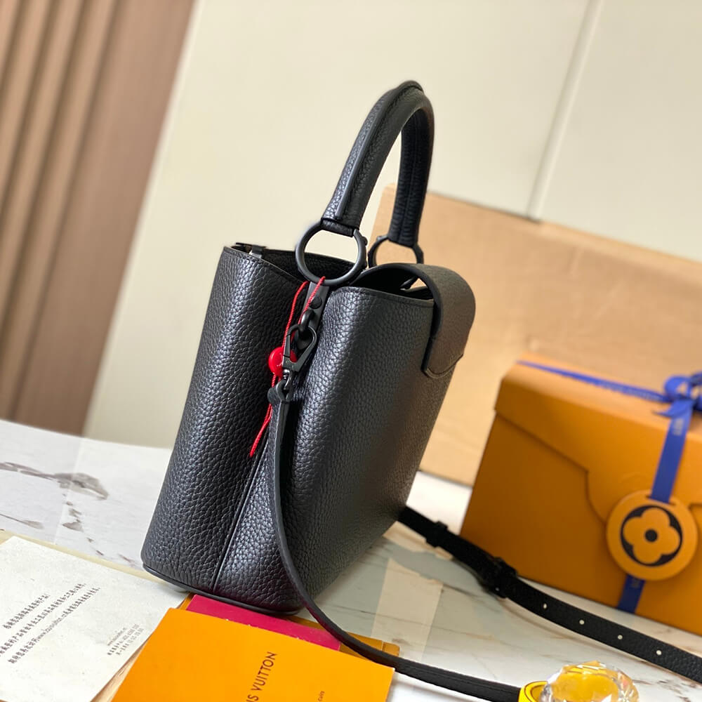 PRADA NEW Medium Prada Galleria Smooth leather bag(high-end grade)