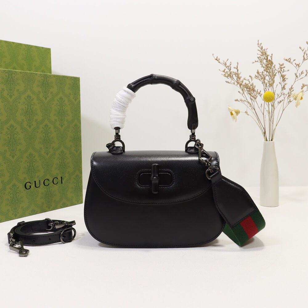 G*u*i bamboo 1947 medium top handle bag(tax-free grade)