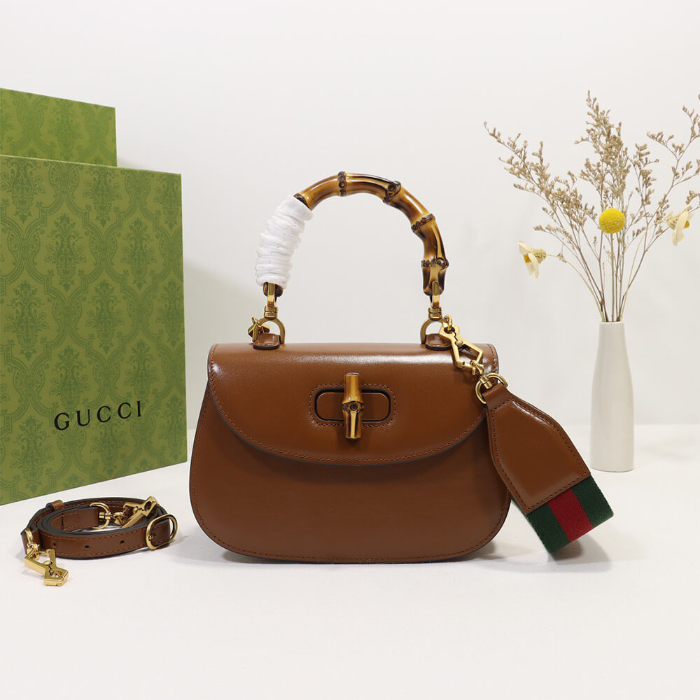 G*u*i bamboo 1947 medium top handle bag(tax-free grade)