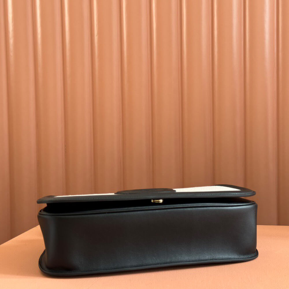 G*u*i blondie medium top handle bag