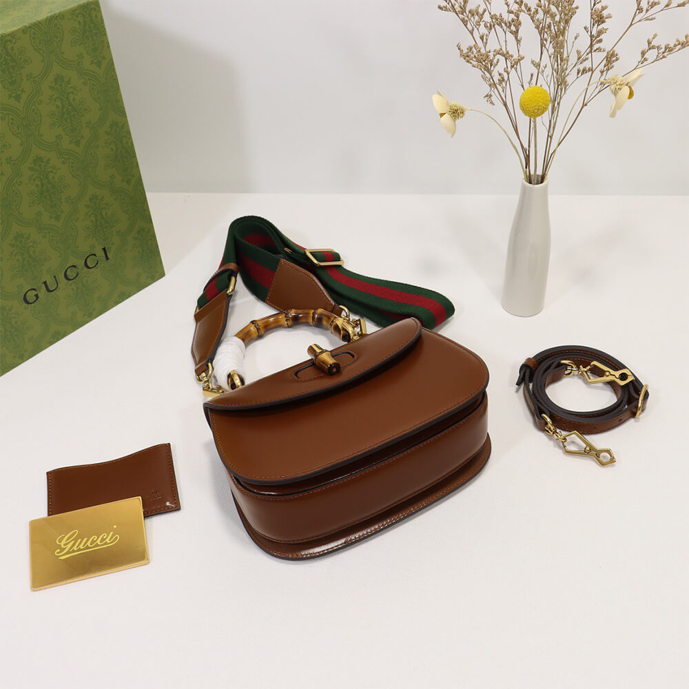 G*u*i bamboo 1947 medium top handle bag(tax-free grade)