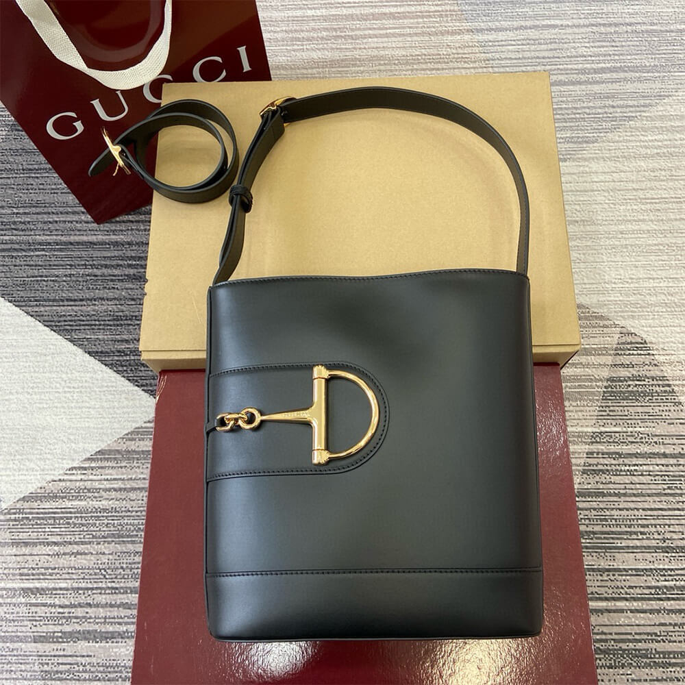 G*u*i 73 small bucket bag