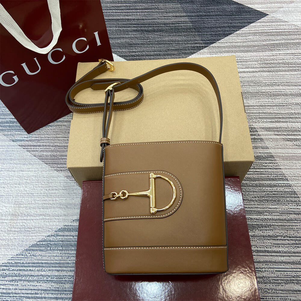 G*u*i 73 mini bucket bag
