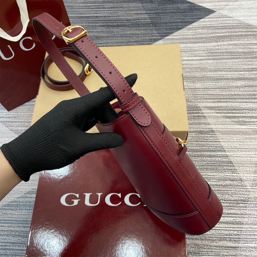 G*u*i 73 mini bucket bag