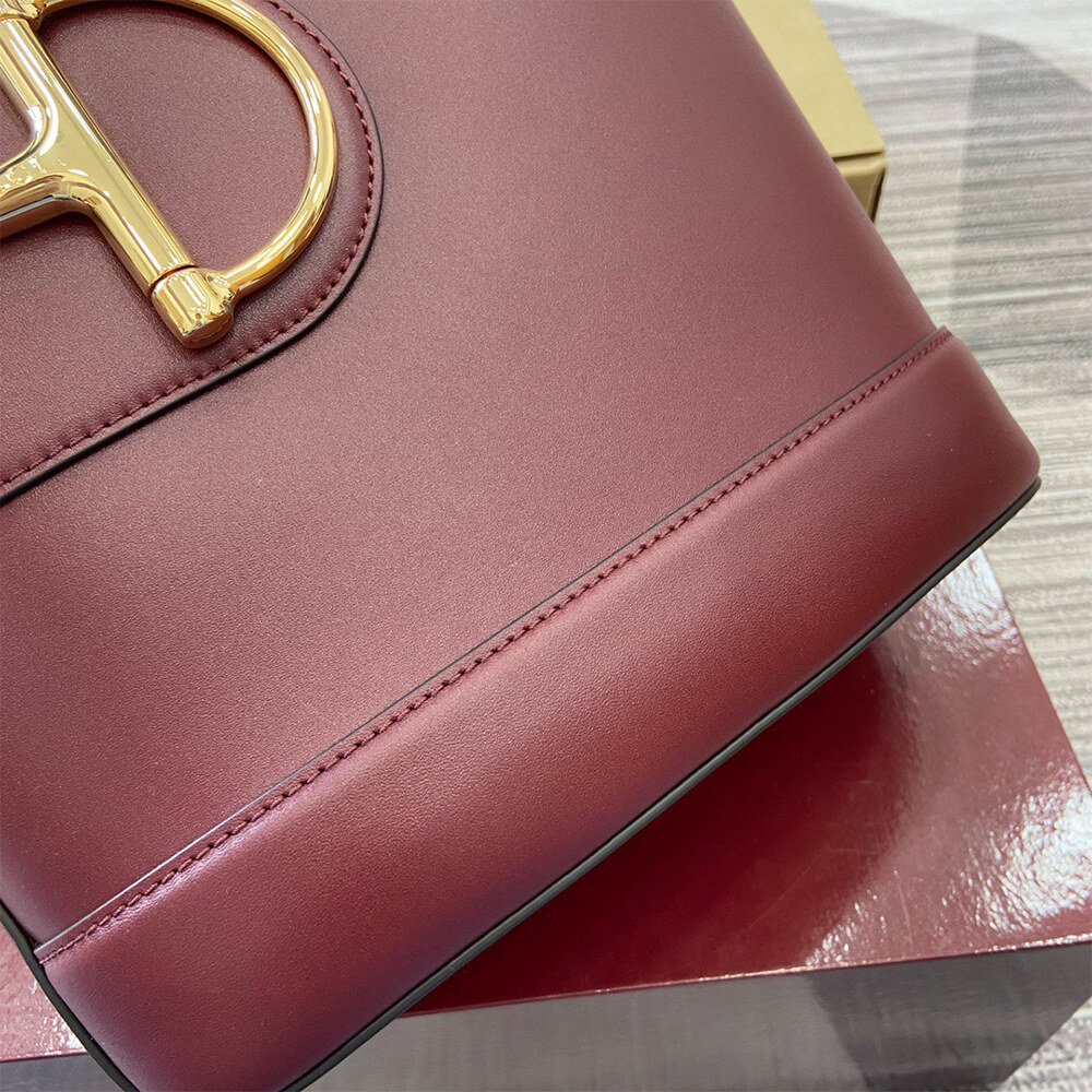 G*u*i 73 small bucket bag