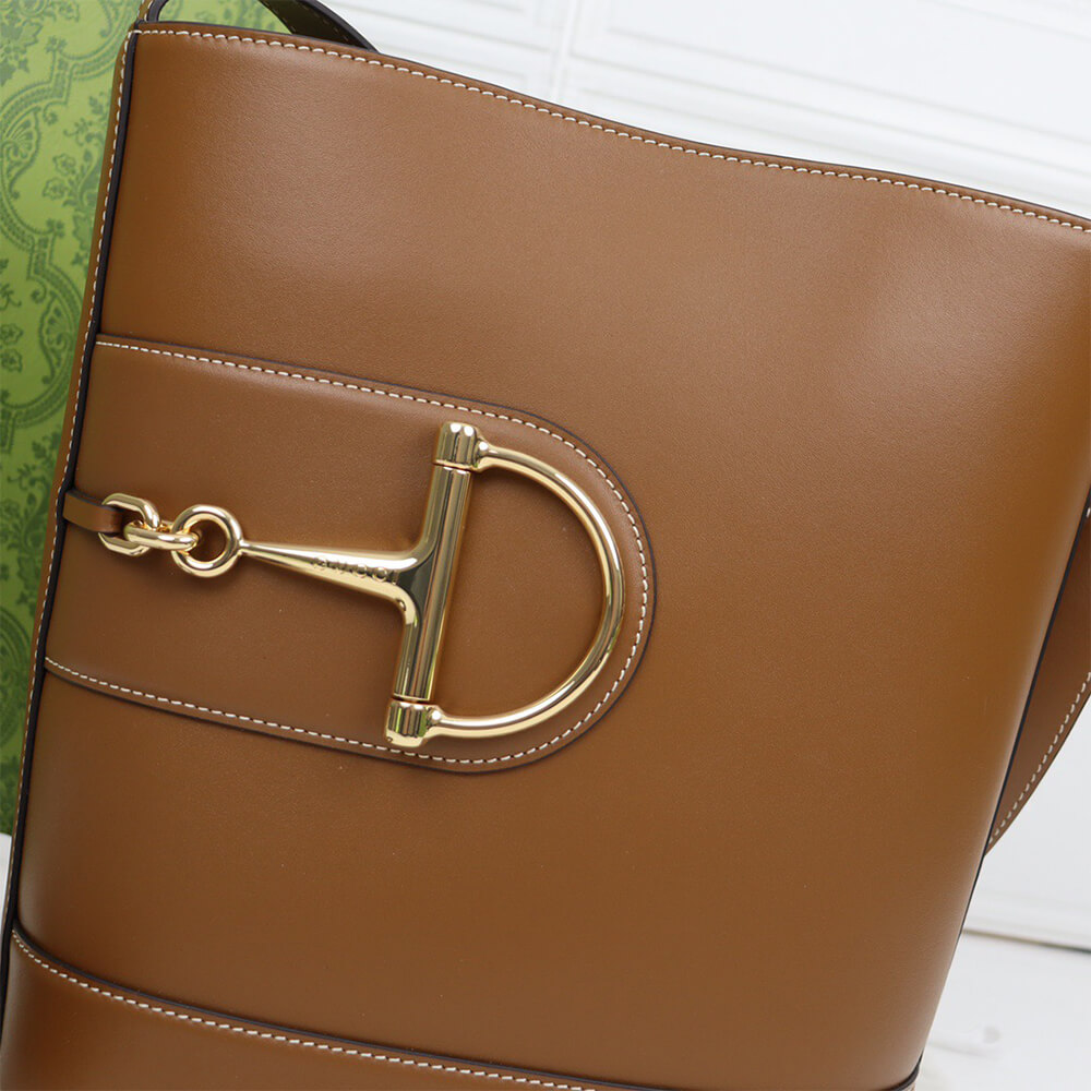 G*u*i 73 small bucket bag