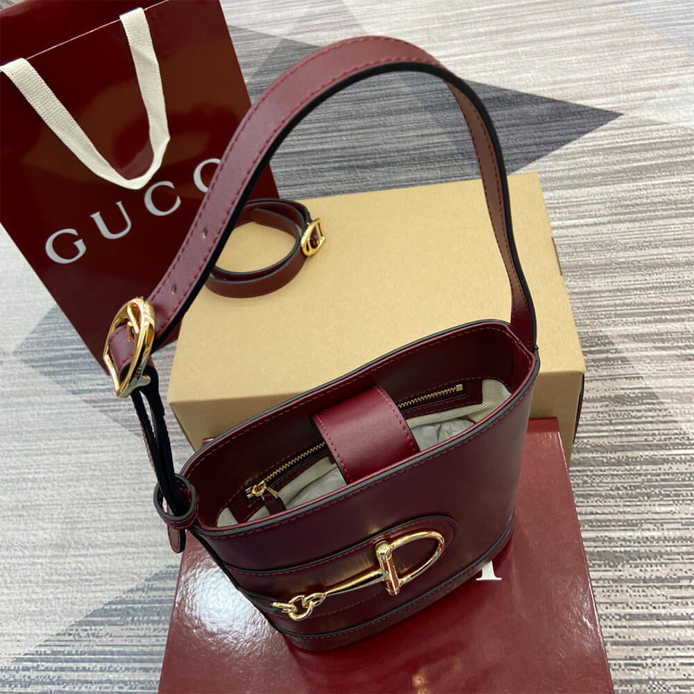 G*u*i 73 mini bucket bag
