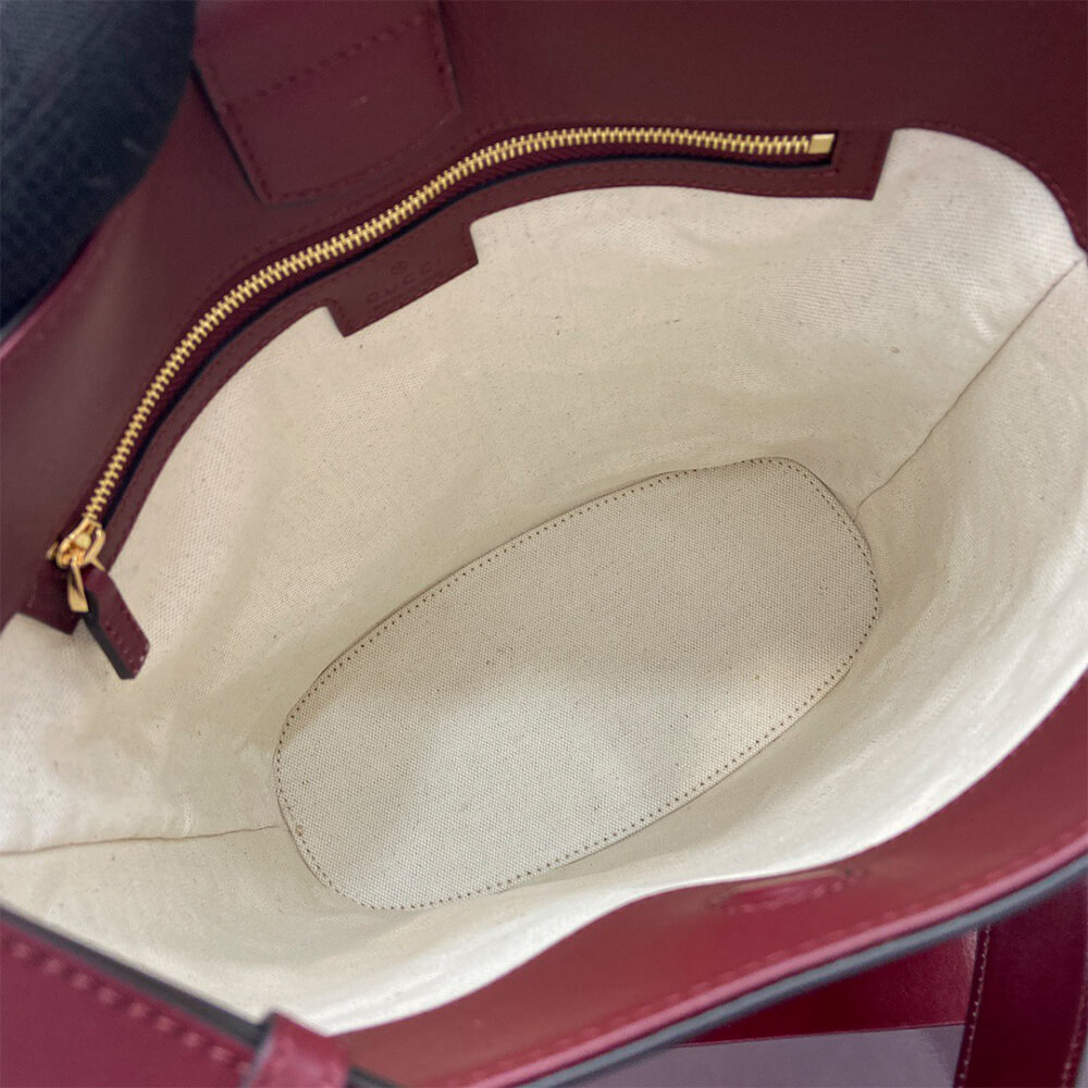 G*u*i 73 small bucket bag