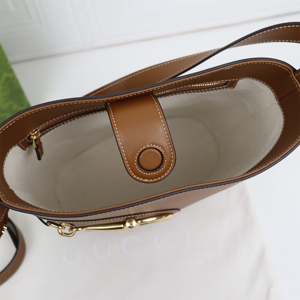 G*u*i 73 small bucket bag