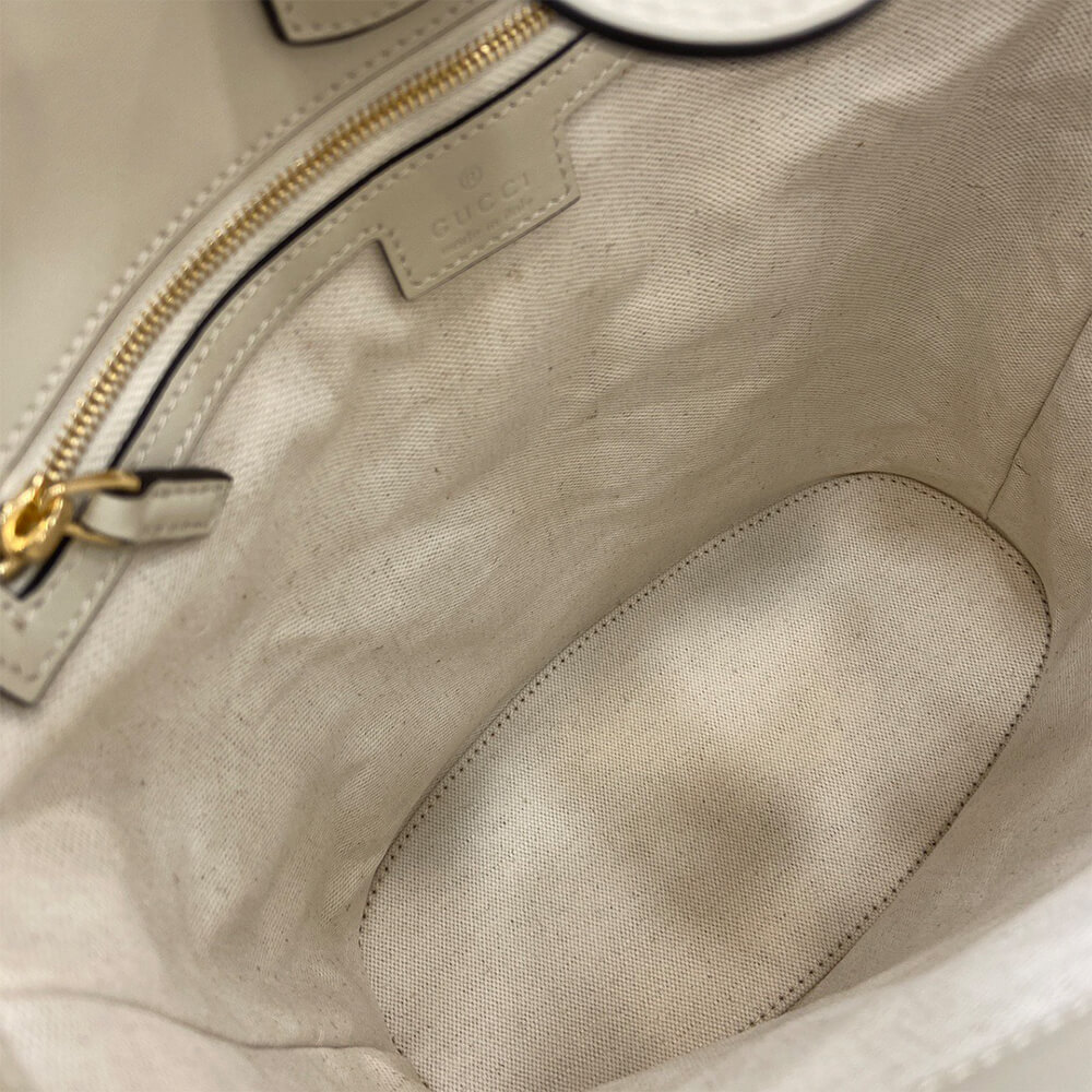 G*u*i 73 small bucket bag