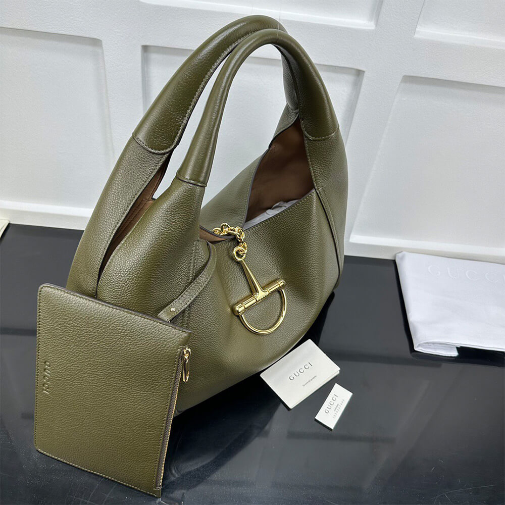 G*u*i softbit maxi shoulder bag(high-end grade)