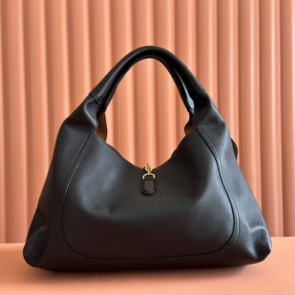G*u*i softbit maxi shoulder bag(high-end grade)