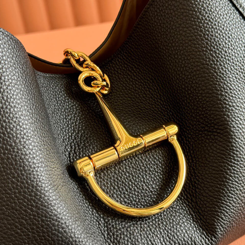 G*u*i softbit maxi shoulder bag(high-end grade)
