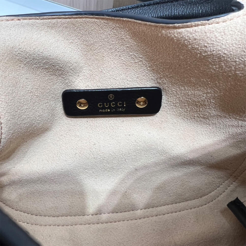 G*u*i softbit medium top handle bag(high-end grade)