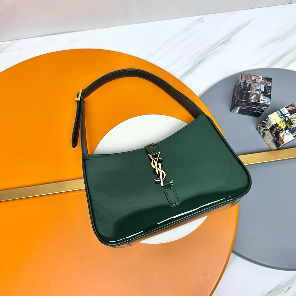 YSL le 5 a 7 in patent leather(HIGH-END GRADE)